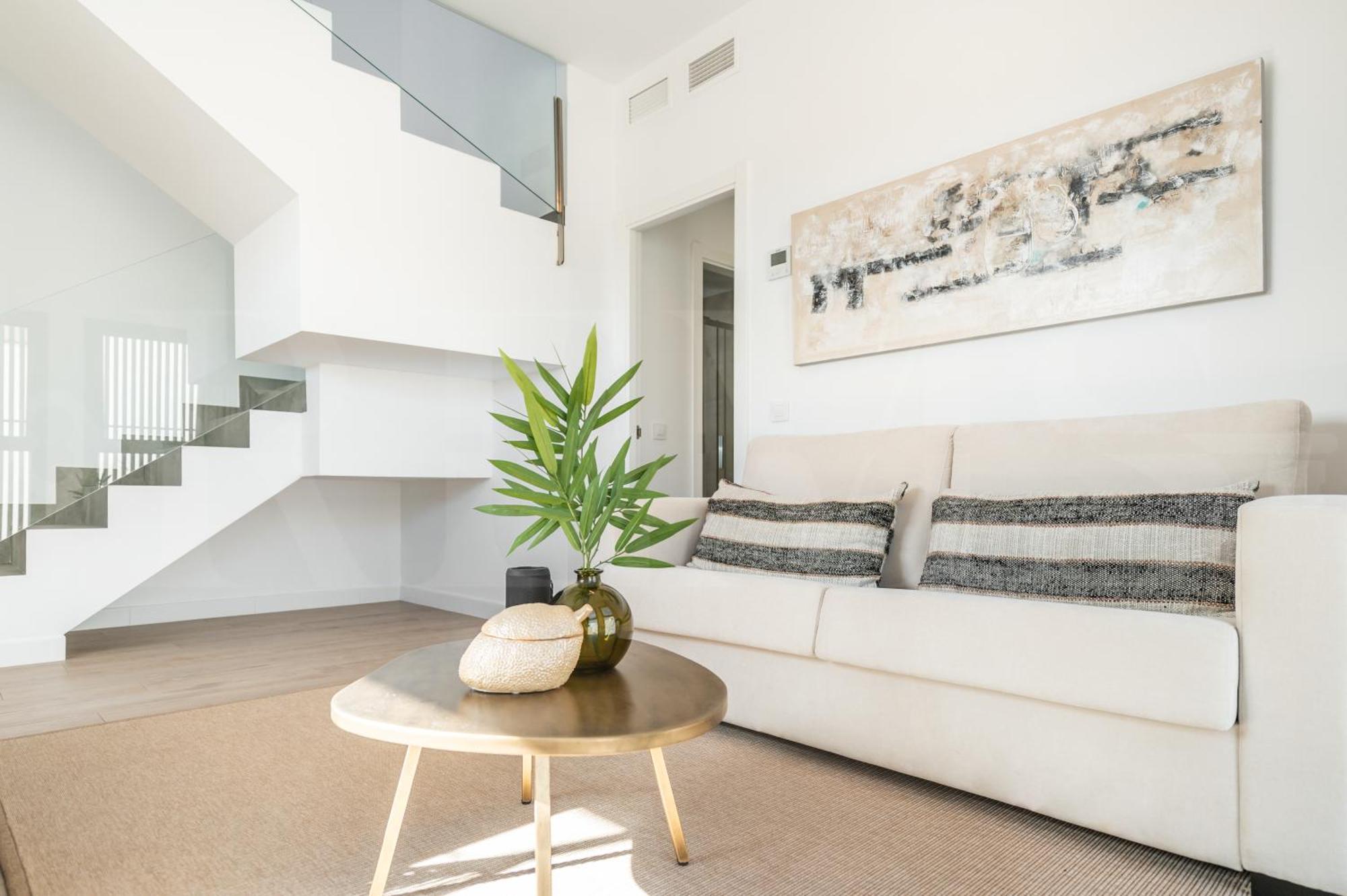 Spacious & Private Terrace By Rems Apartamento